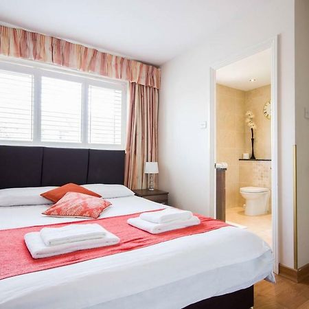 Spacious House, Sleeps 7 People Reading Dış mekan fotoğraf